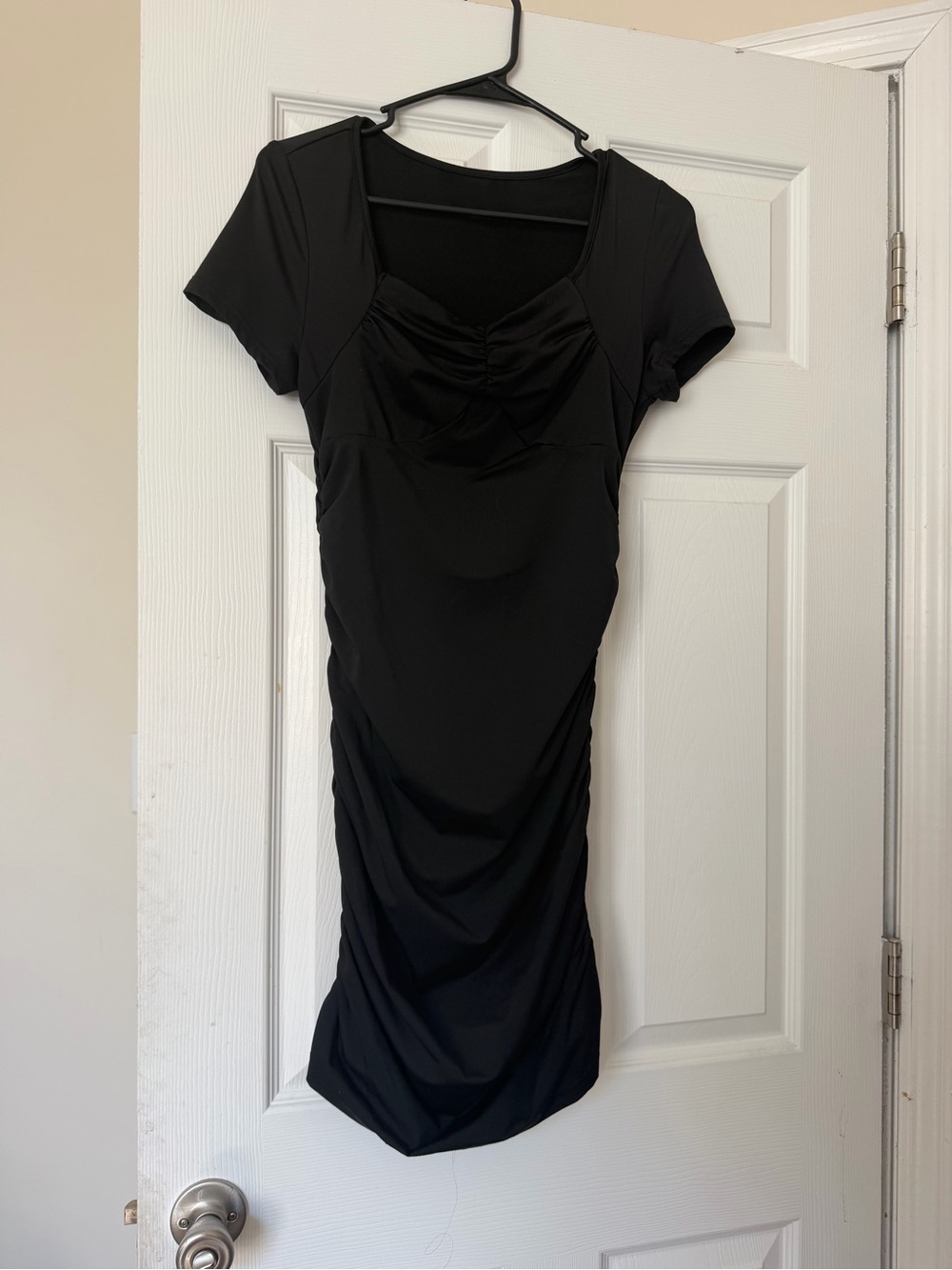 SHEIN Black Short-Sleeve Ruched Mini Dress